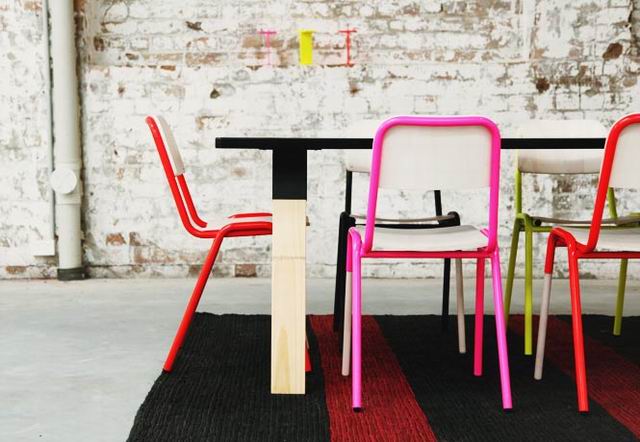 Csináld magad: színes székek az étkezőben Feng shui trend Csináld magad: színes székek az étkezőben Feng shui trend